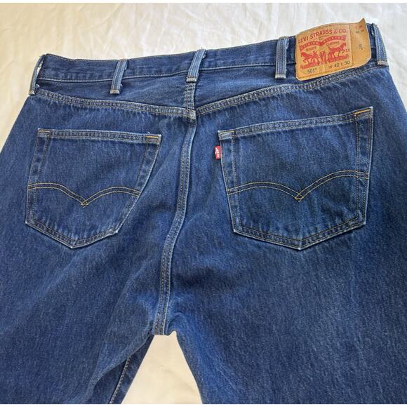 Levi's 501 Straight Button Fly Jeans Mens 42x30 Dark Wash Denim Western Work - Picture 4 of 11